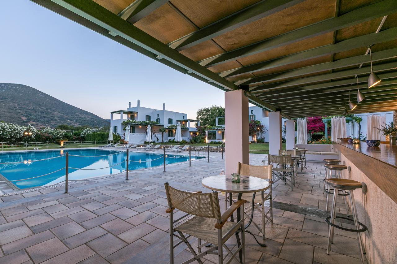 Dioni Hotel Скирос Екстериор снимка